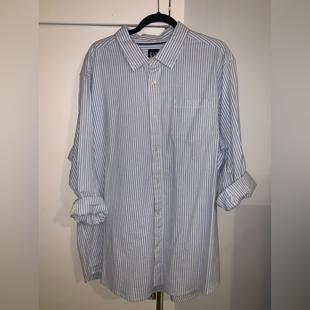 GAP PREPPY STRIPED BUTTON DOWN